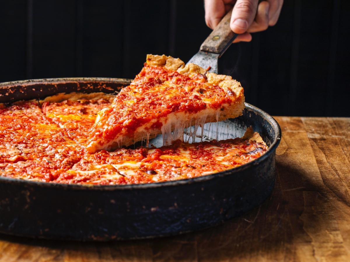 Image of a Lou Malnati's deep dish pizza