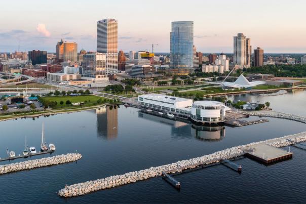 VM-Milwaukee-Skyline-Drone-Discoveryworld