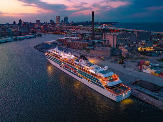 Octantis Cruise Ship coming into Milwaukee at night